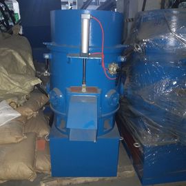 پودر مجتمع رنگی SUS304 Granulator Recycling 2500 × 1250 × 1800mm نویز کم